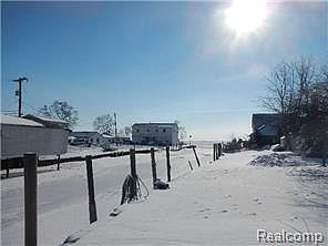 3rd image of 7883 Vernier Ln