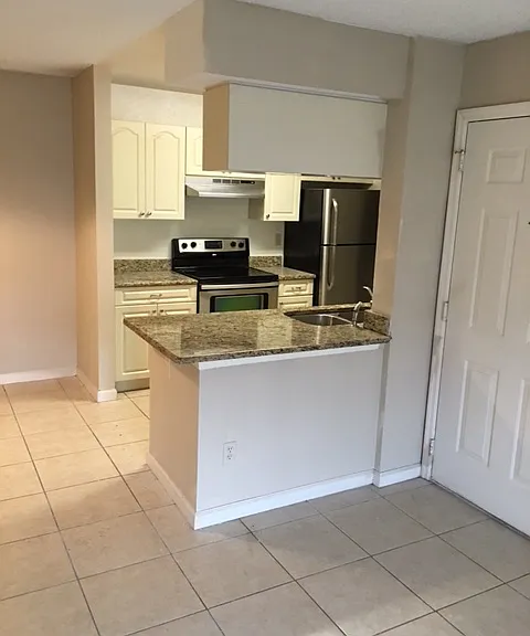 2550 N Alafaya Trl #1105 — Photo 4