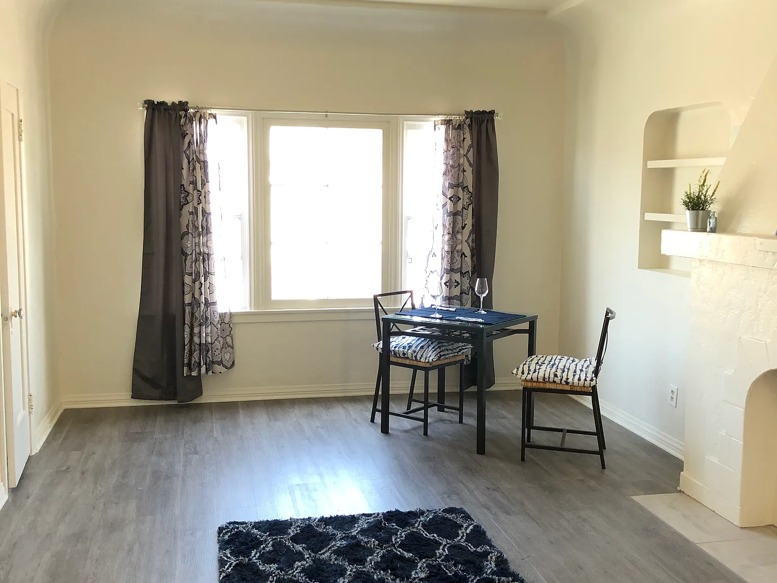 1 bed, 650 sqft, $2,000 — Photo 3