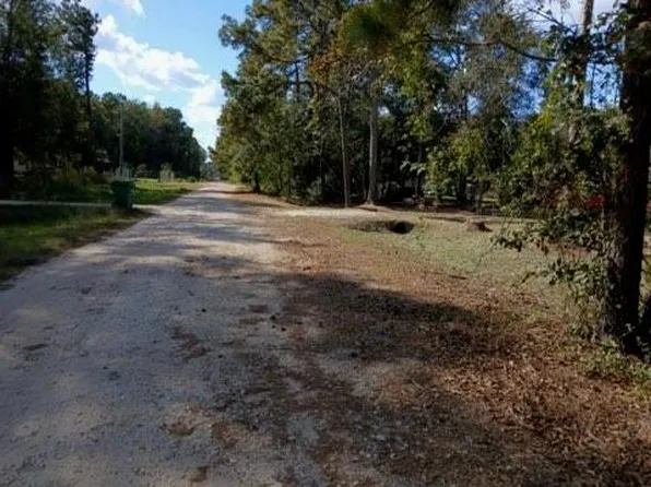 25881 Somerset, New Caney, TX 77357