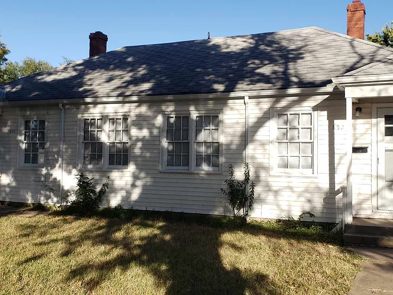 834 N Glendale Ave — Photo 3