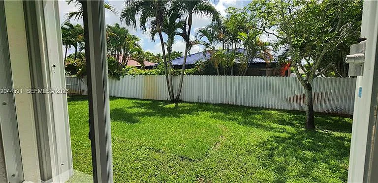 16507 NW 91st Ave — Photo 16