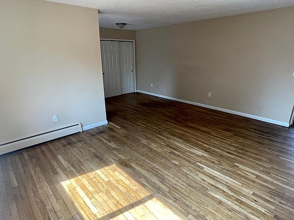 2nd image of 2301 Salvador St #10