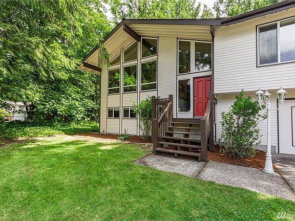 3rd image of 22450 SE 297th St