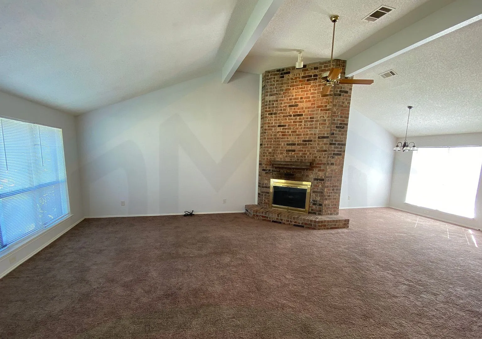 Coming Soon! Very Spacious 2 Bedroom, 2 Bathroom In Great Location Mesquite — Photo 4
