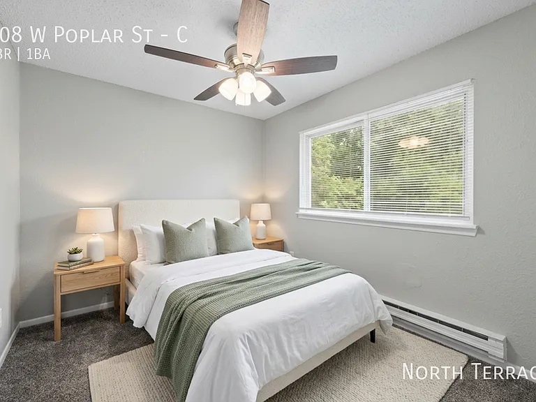 Poplar Place — Photo 16