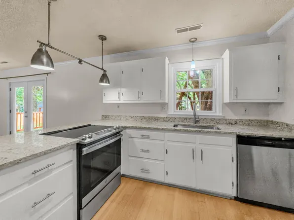 3627 Barton St, Johns Island, SC 29455