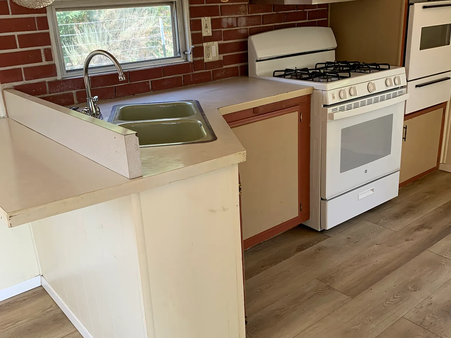 2 bed, 720 sqft, $1,400 — Photo 2