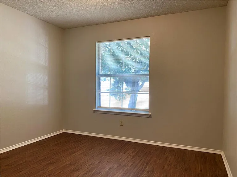 1707 Timberwood Dr — Photo 22
