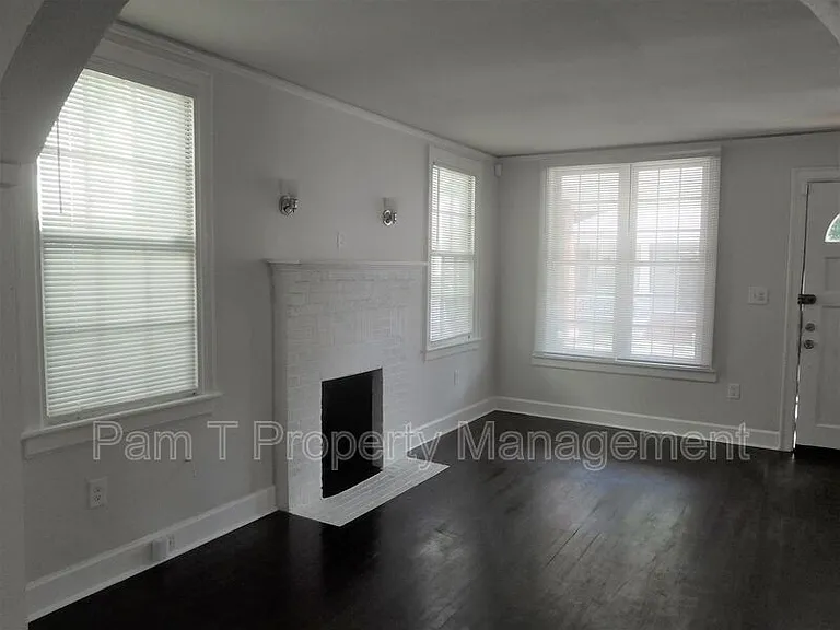 633 W 35th St — Photo 3