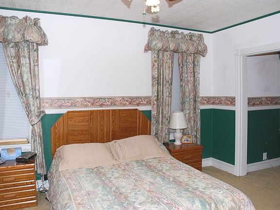 Master Bedroom with Nok