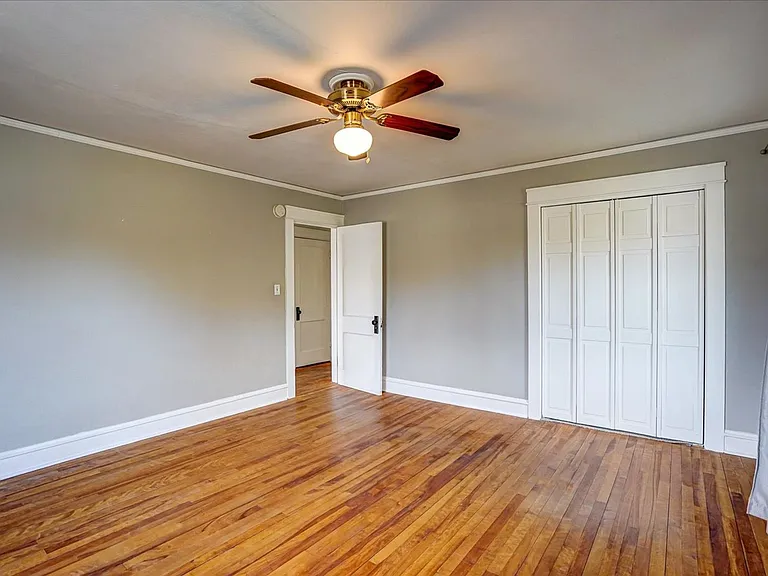 513 Troy Dr — Photo 22