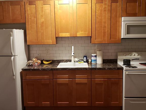 3rd image of 1726 S 19th St #C