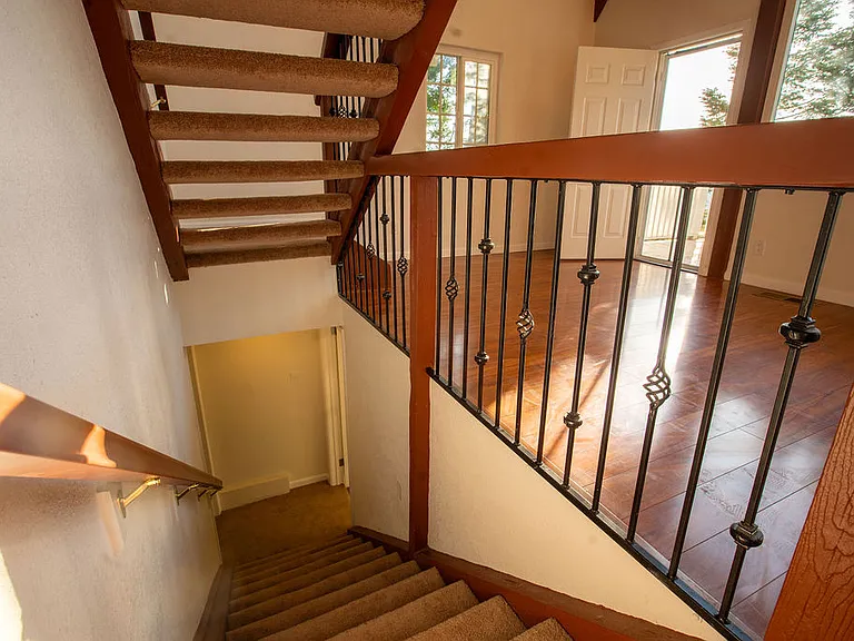 521 Pioneer Rd — Photo 31