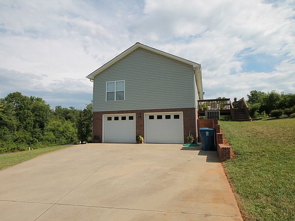 4th image of 14 Granite Creek Dr