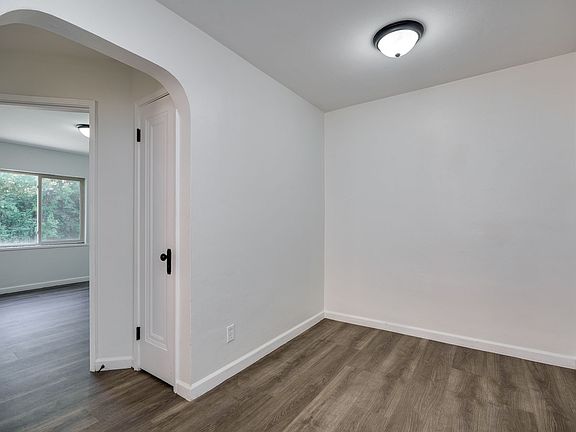 5th image of 531 Hadley Ave #1-2-4