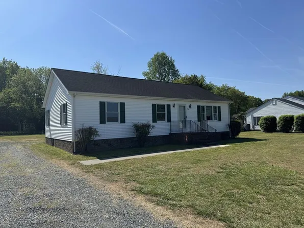 16 Nelson Dr, Onancock, VA 23417