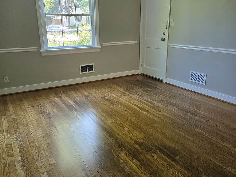 3427 W Franklin St — Photo 13