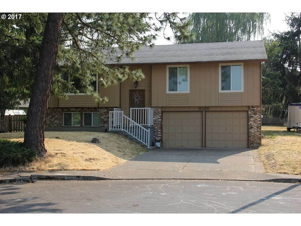 9385 SW Bradley Pl photo 1