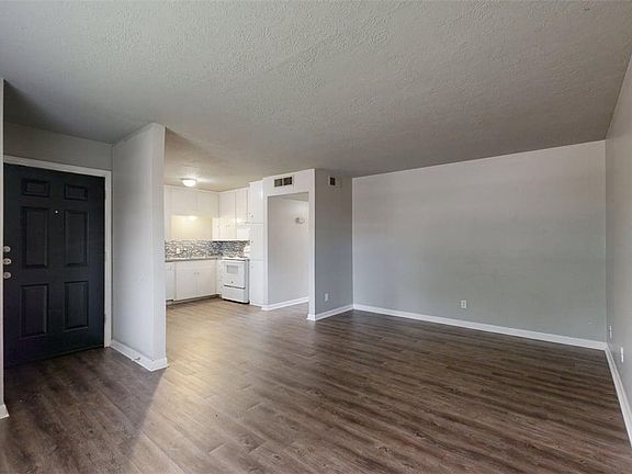 4th image of 3800 E 29th St APT 6