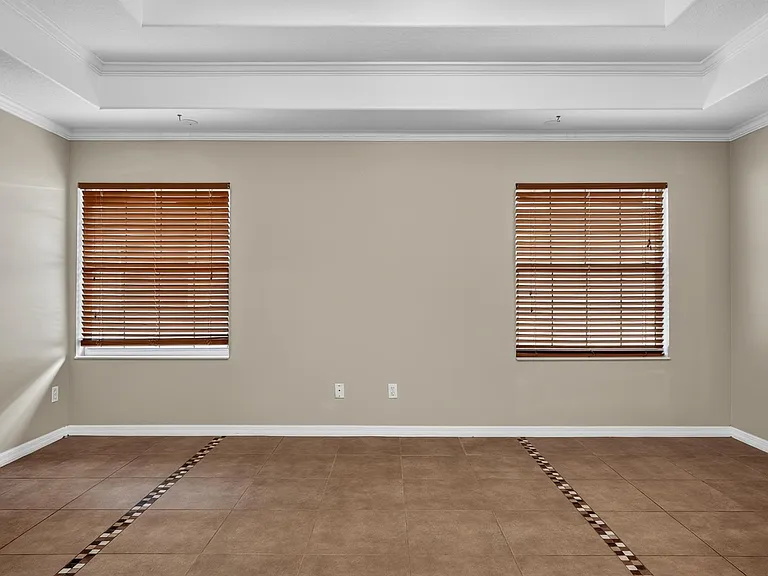 20 Woodford Ln — Photo 20