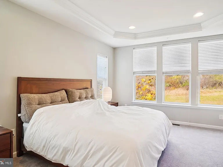 6947 Country Club Ter — Photo 20