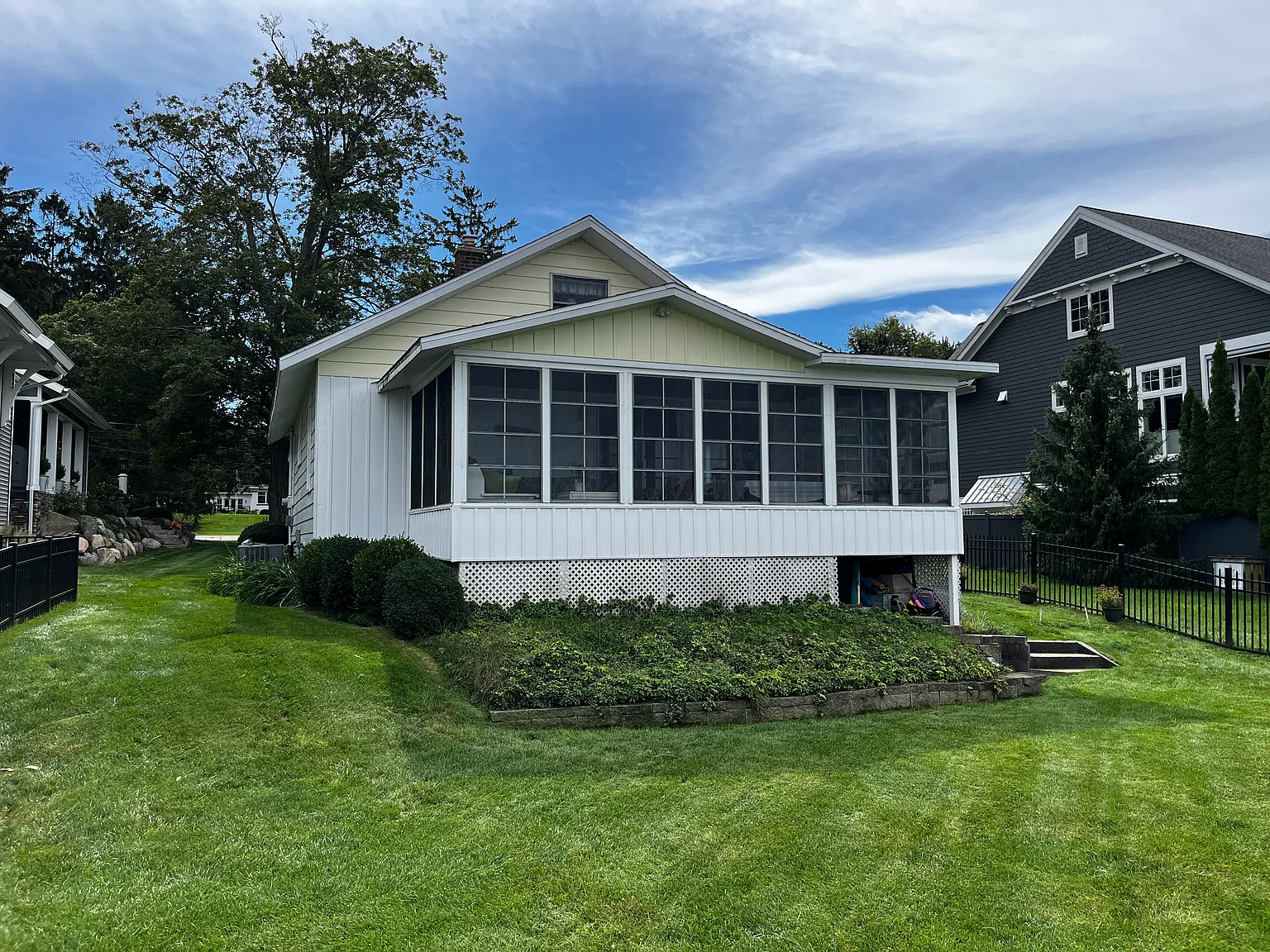 2 bed, 808 sqft, $1,500 — Photo 3