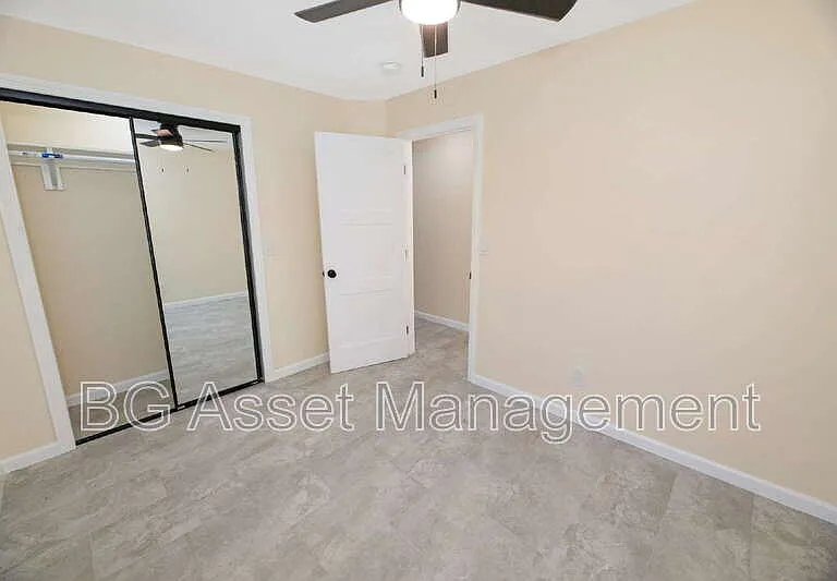 2807 Sabral Cir — Photo 6
