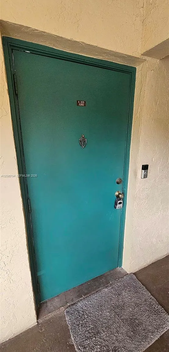 Country Gardens Condo — Photo 4