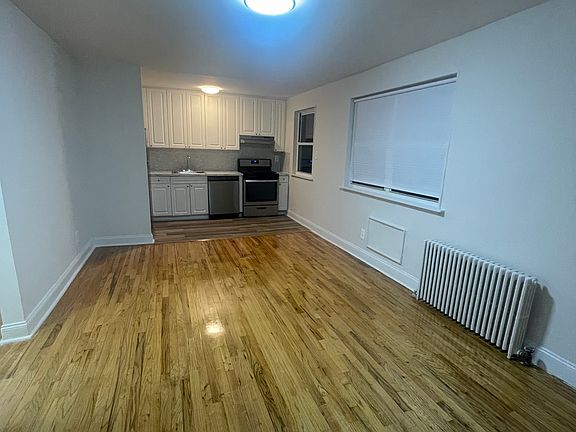 3rd image of 22425 64th Ave