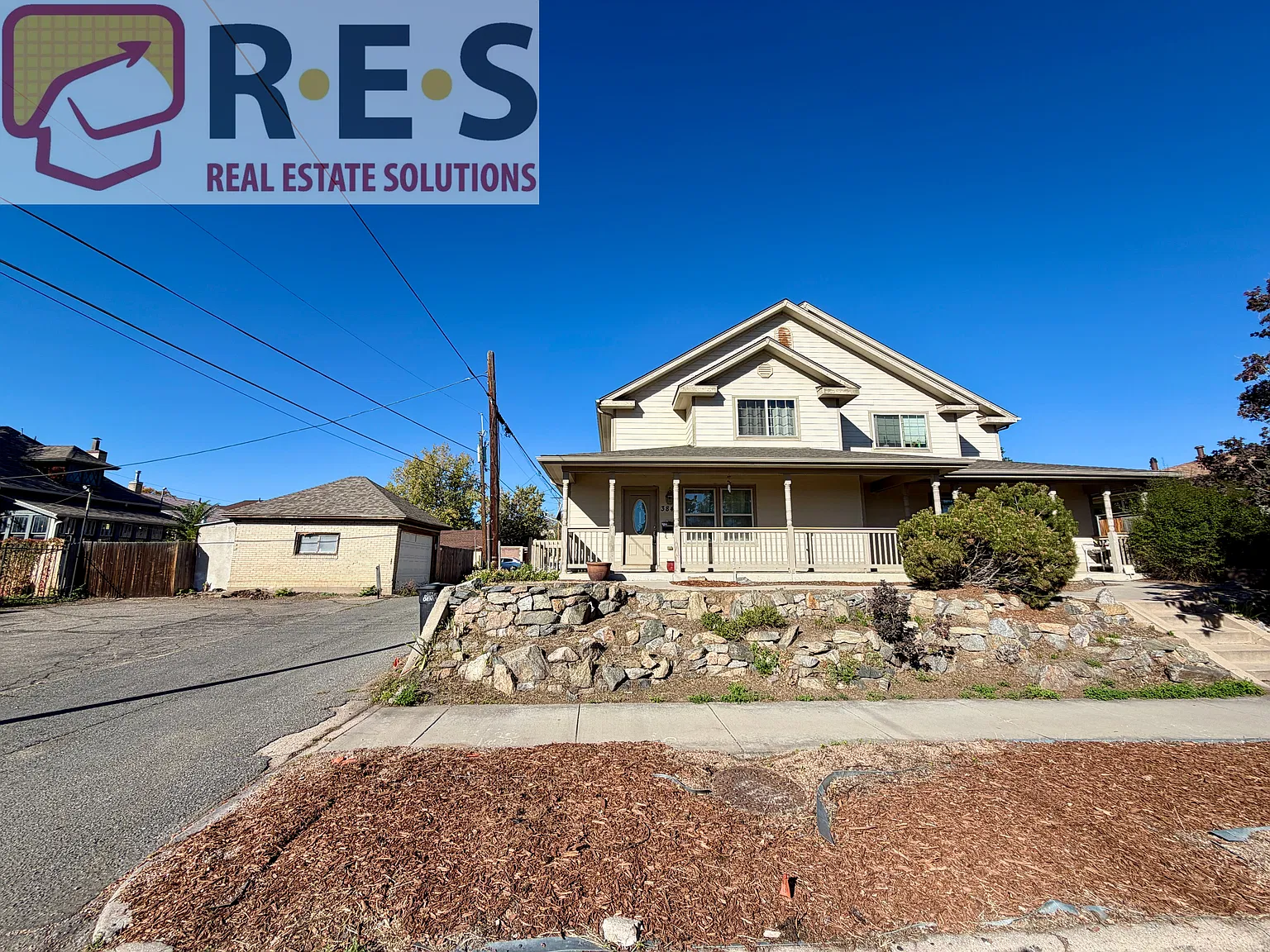 3 bed, 2.5 bath, 1581 sqft, $2,795 — Photo 3