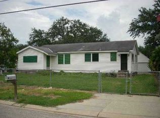 7721 Lafourche St, New Orleans, LA 70127
