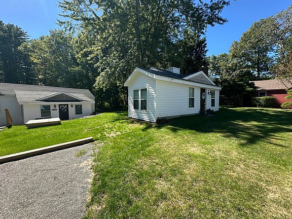 3rd image of 1262 Sanford Road