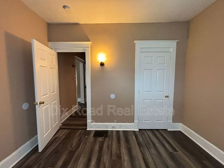 208 Garfield St — Photo 18