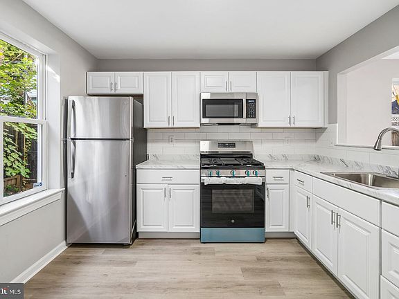 5th image of 2242 Latona St