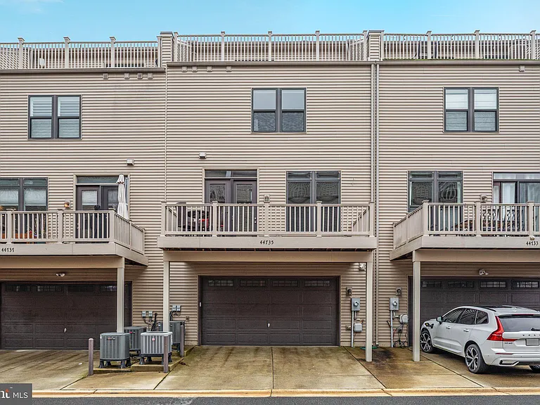 44735 Medway Ter — Photo 56