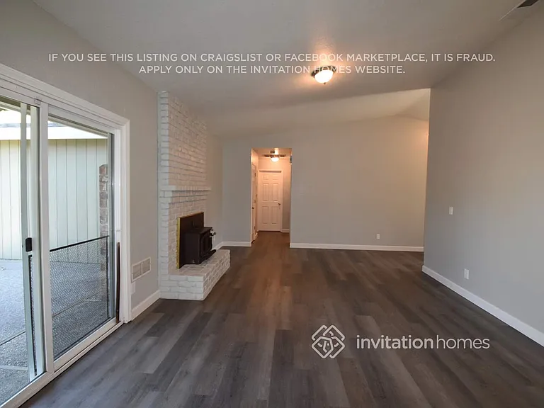 1247 Crescendo Dr — Photo 8
