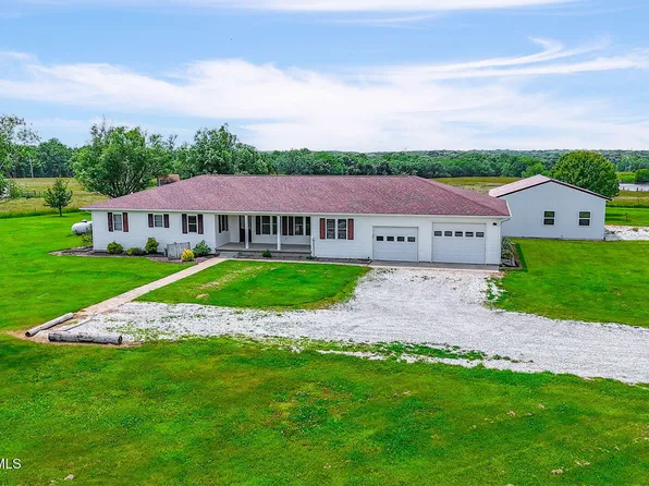 1391 County Road 2470, Moberly, MO 65270