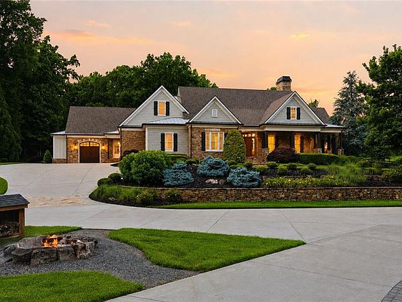 3rd image of 5135 Howard Rd