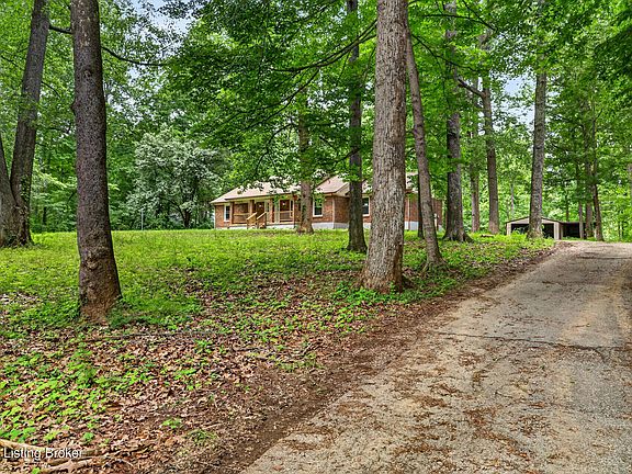 3rd image of 251 Colyer Ln