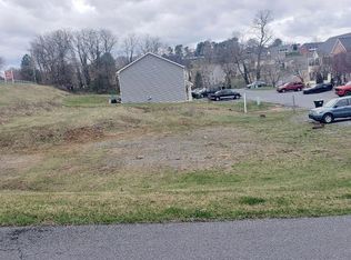 Hillside Way #1-6, Waynesboro, PA 17268