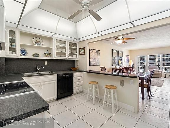 3rd image of 3850 Galt Ocean Dr APT 1409