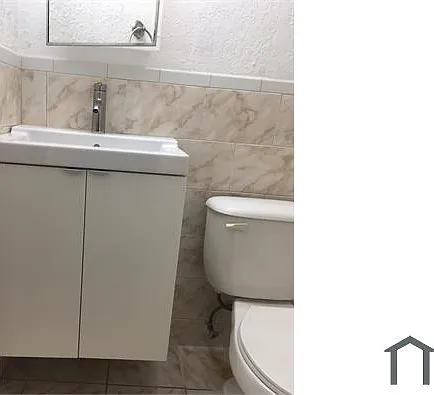 257 S Royal Poinciana Blvd #102 — Photo 5