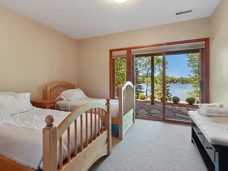 N7487 E Lakeshore Dr — Photo 17