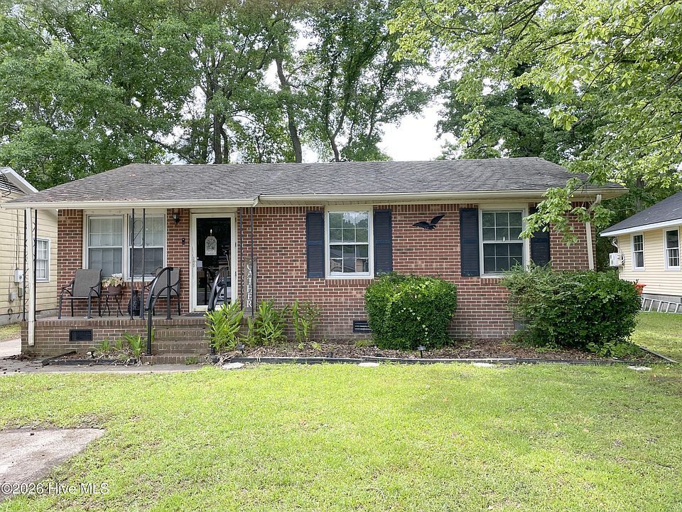 1st image of 731 Cardwell Street