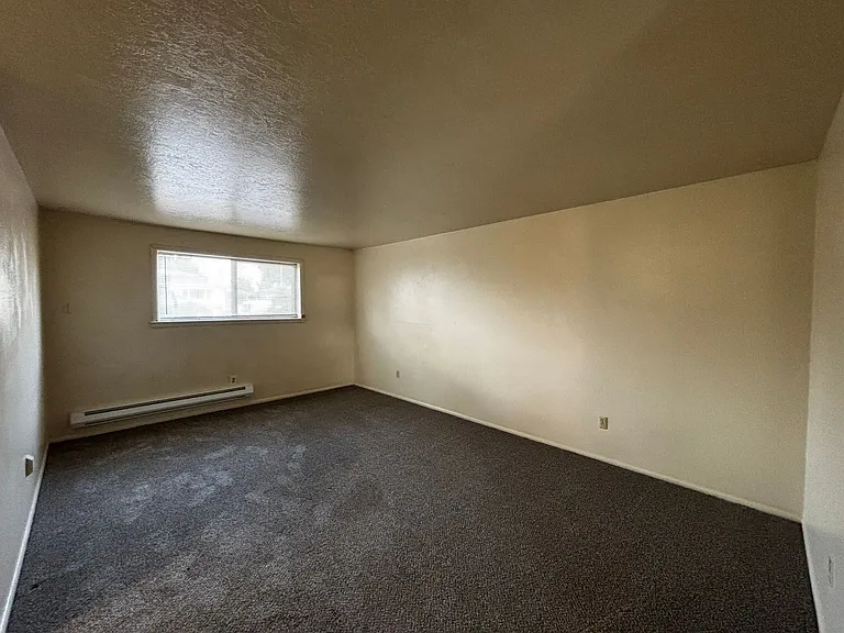 1150-1156 McKinley Ave — Photo 7