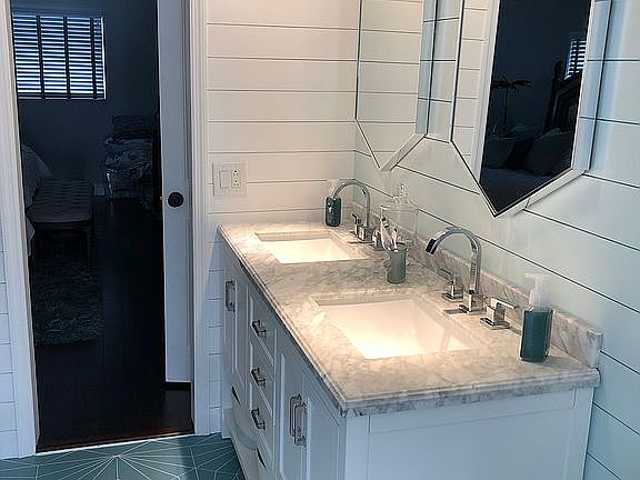 Master bath 