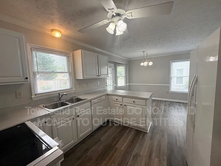 2012 Fig Ct — Photo 7