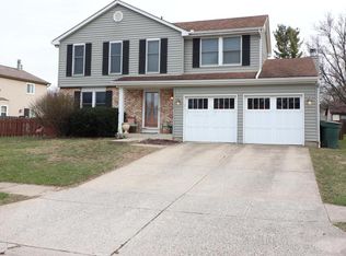 3653 Ravens Glen Dr, Columbus, OH 43221