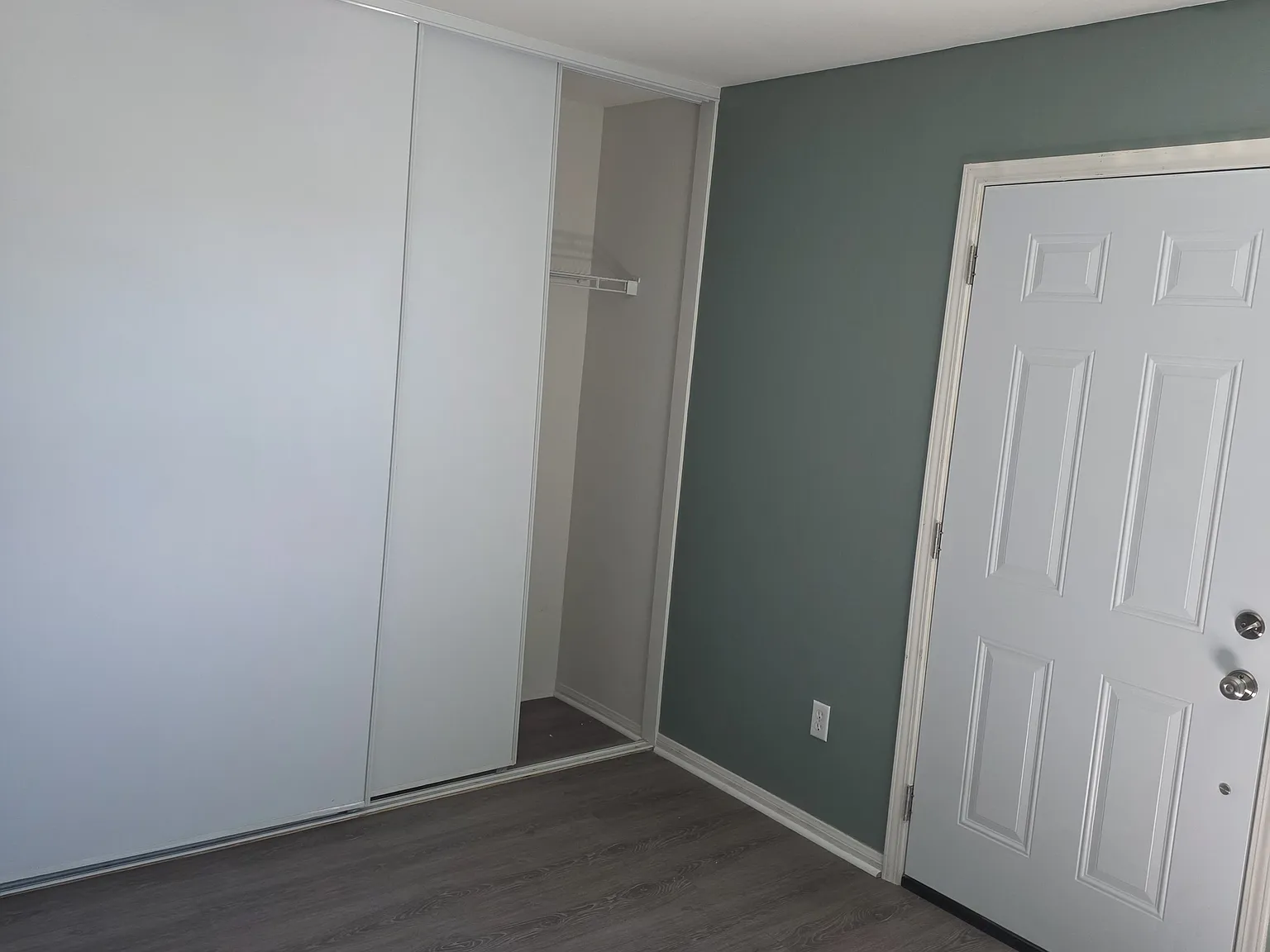 Peridot Ave, Hesperia — Photo 2
